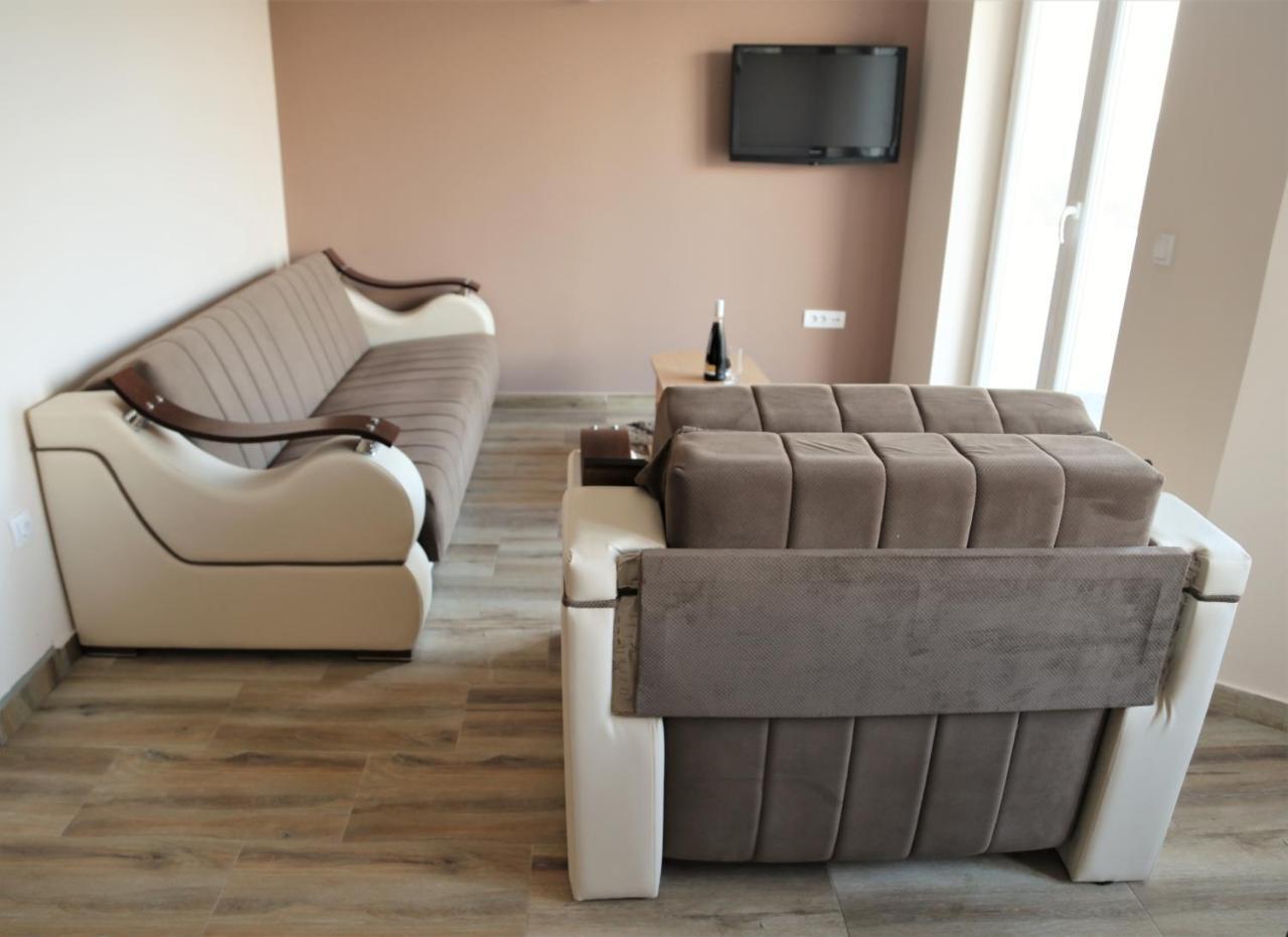 Fruskogorska Idila Apartmani Vrdnik Extérieur photo