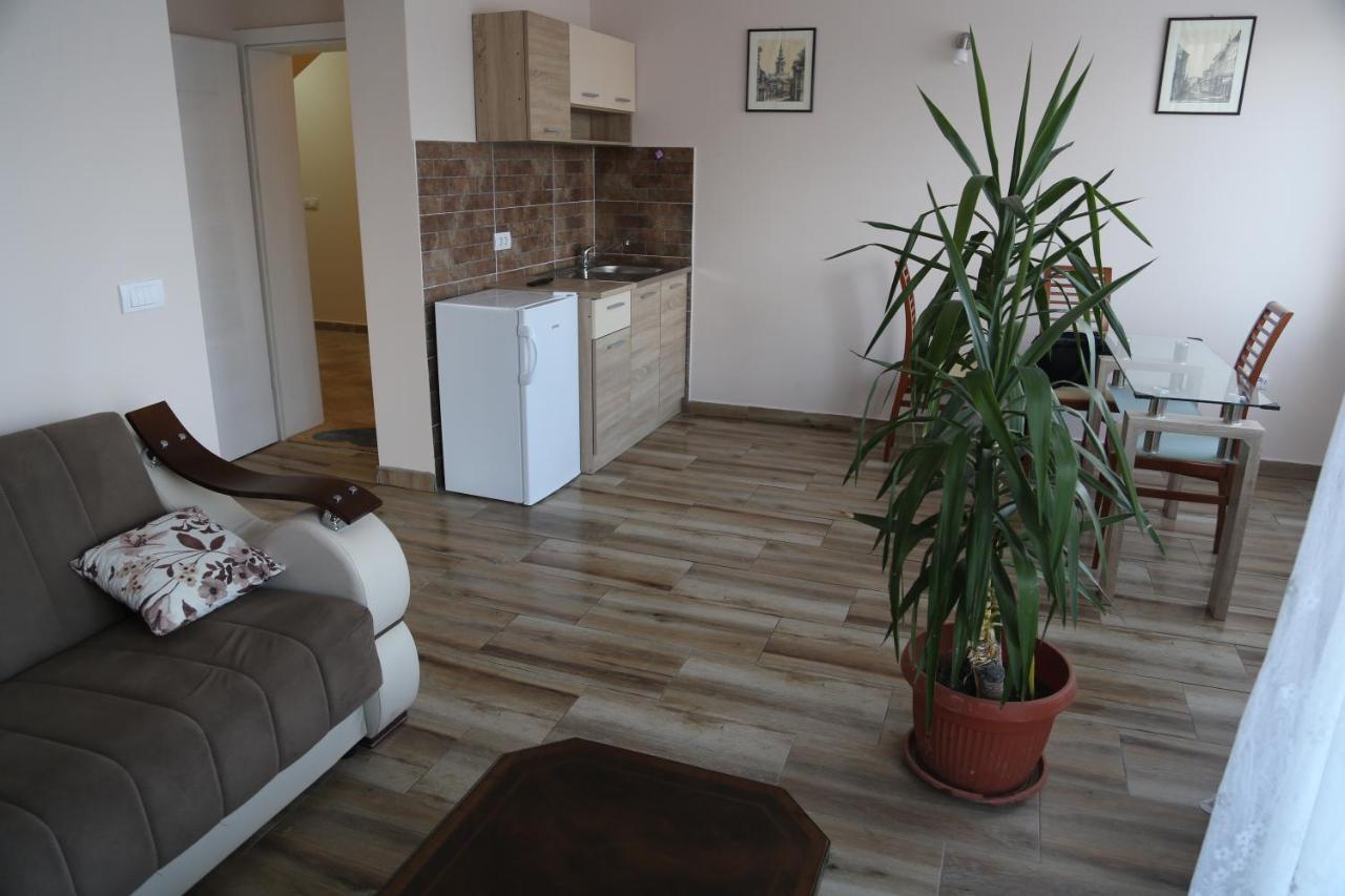 Fruskogorska Idila Apartmani Vrdnik Extérieur photo